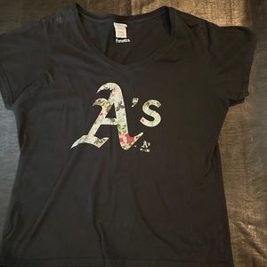Oakland A's Floral Women's Black XL Tee - Fanatics